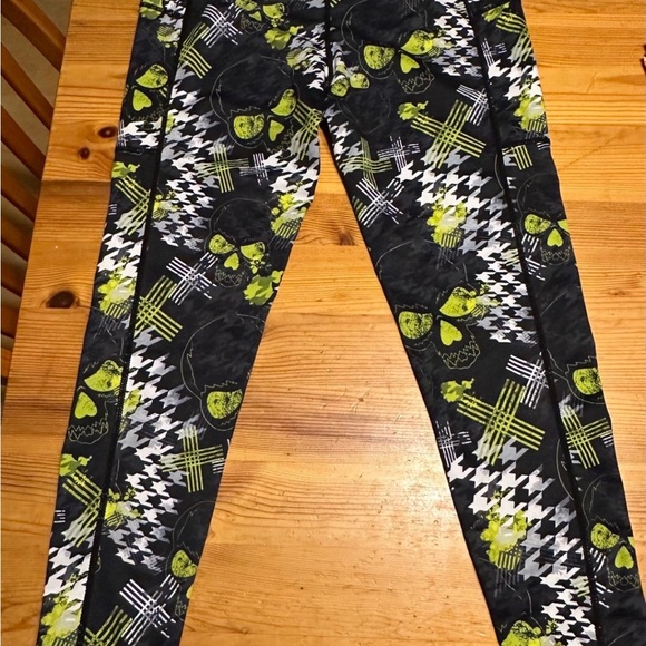 Constantly Varied Gear full length Toxic Skulls Medium leggings - Picture 2 of 5